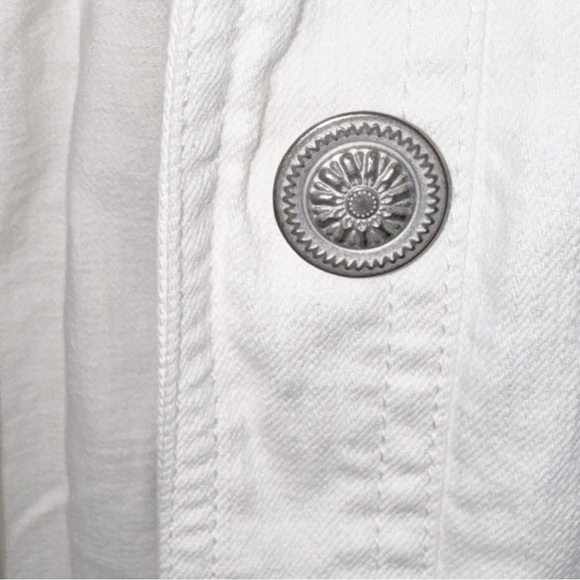 Chicos Platinum Basic Denim White Jean Jacket Sz 12 Stretch Lagenlook - Picture 7 of 10